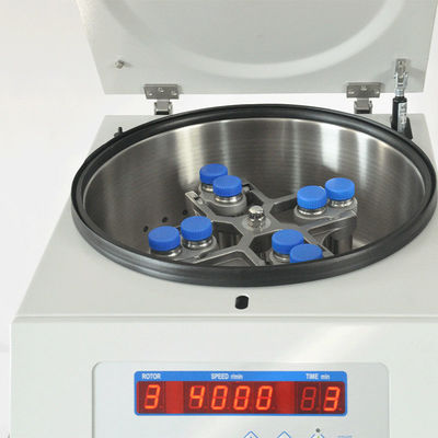 قیمت خوب سانتریفیوژهای بالینی 5000 دور در دقیقه موتور تبدیل فرکانس AC نمایشگر LCD آنلاین