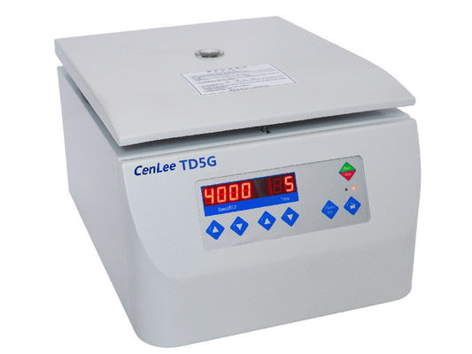قیمت خوب دستگاه سانتریفیوژ آزمایشگاهی Tabletype 5000 دور در دقیقه موتور بدون جاروبک تهویه آنلاین